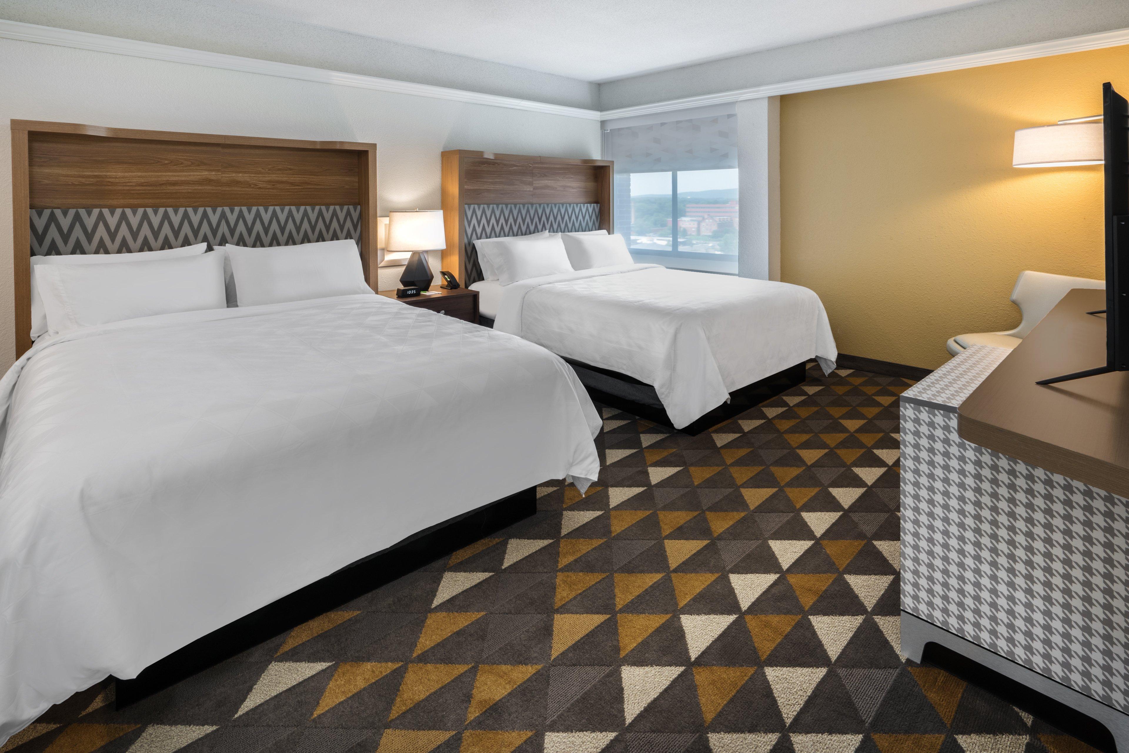 Holiday Inn & Suites Pittsfield-Berkshires By Ihg Екстериор снимка