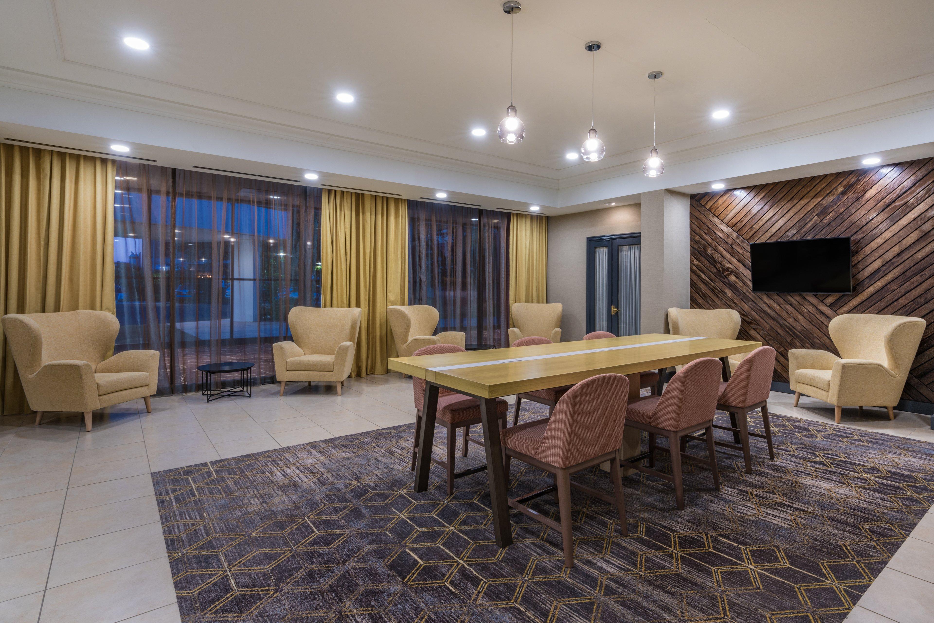 Holiday Inn & Suites Pittsfield-Berkshires By Ihg Екстериор снимка