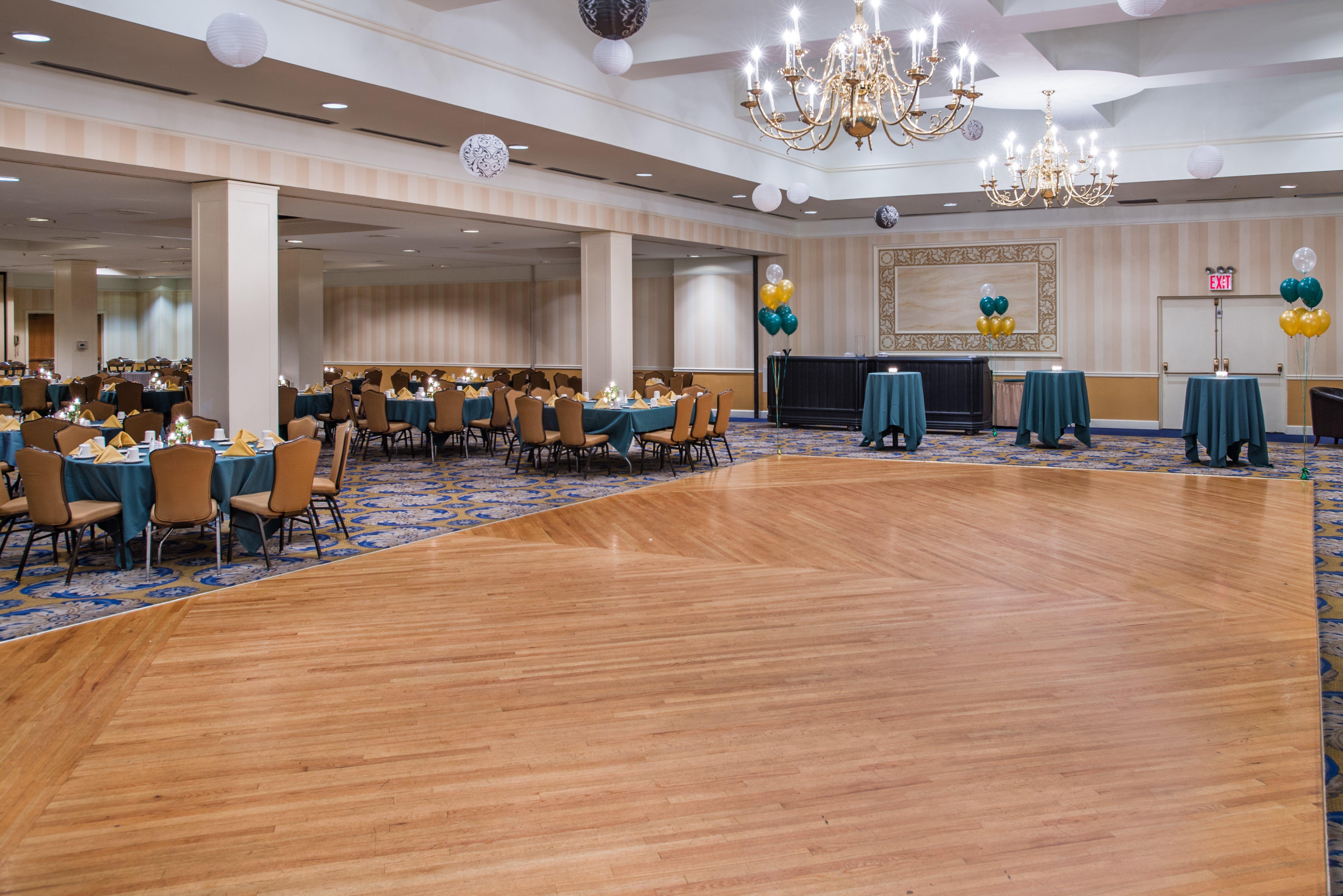 Holiday Inn & Suites Pittsfield-Berkshires By Ihg Екстериор снимка